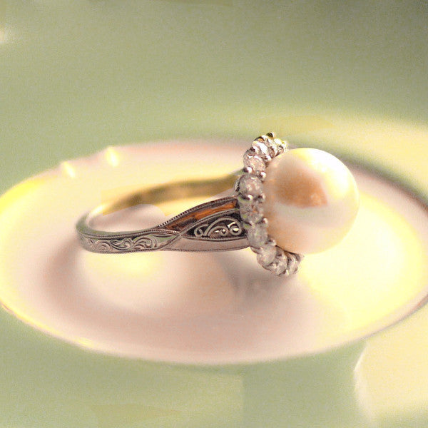Real pearl rings with diamonds Clearance