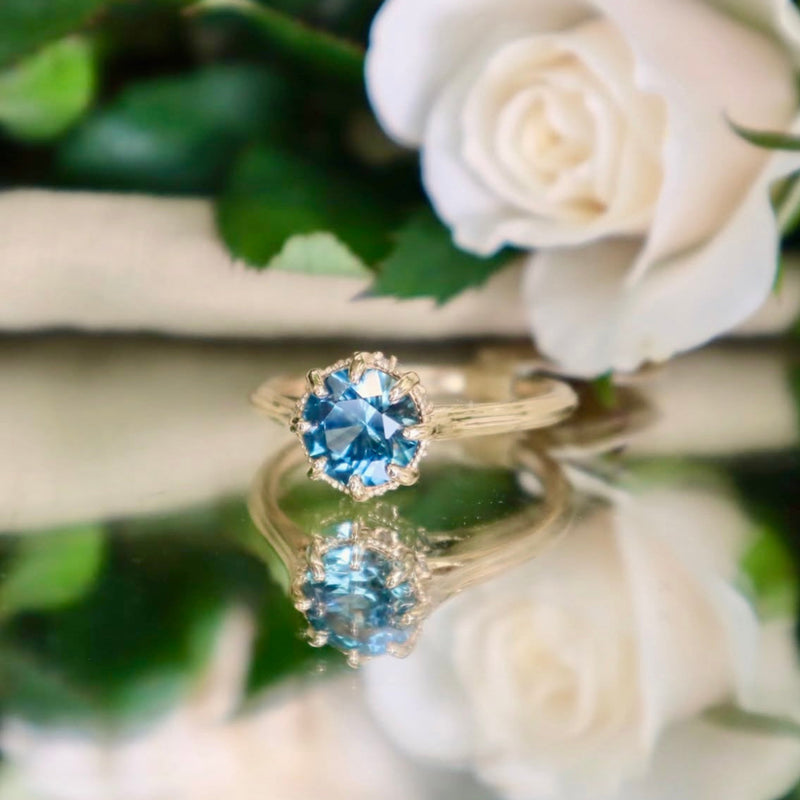 Mina Solitaire Ring with Blue Montana Sapphire and Diamond in Gold