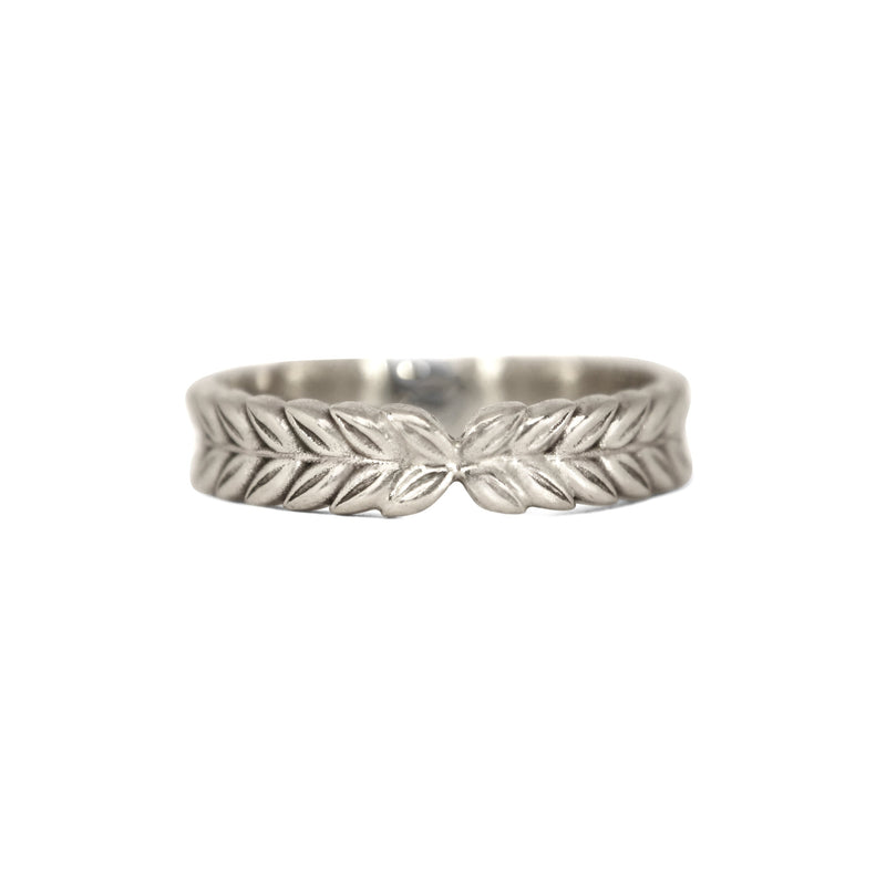 Wheat Leaf Wings Carved Gold Band
