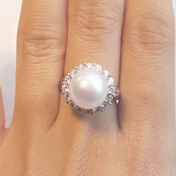 Diamond and South Sea Pearl Ring - LEL JEWELRY